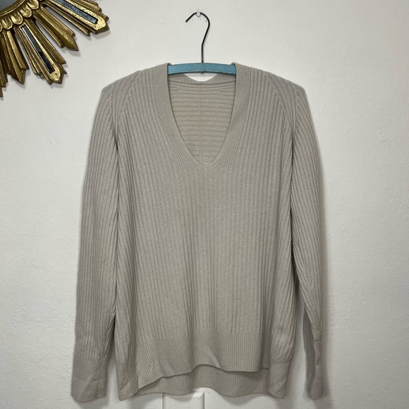 Vince Wool And Cashmere Sweater - Picture 3 of 11